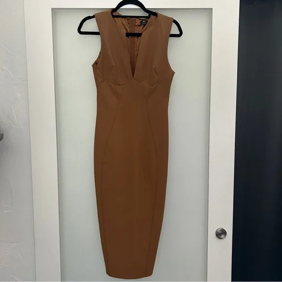 Elisabetta Franchi Abito Donna camel tan bodycon midi dress 40 EU or 6 usa - Picture 2 of 10